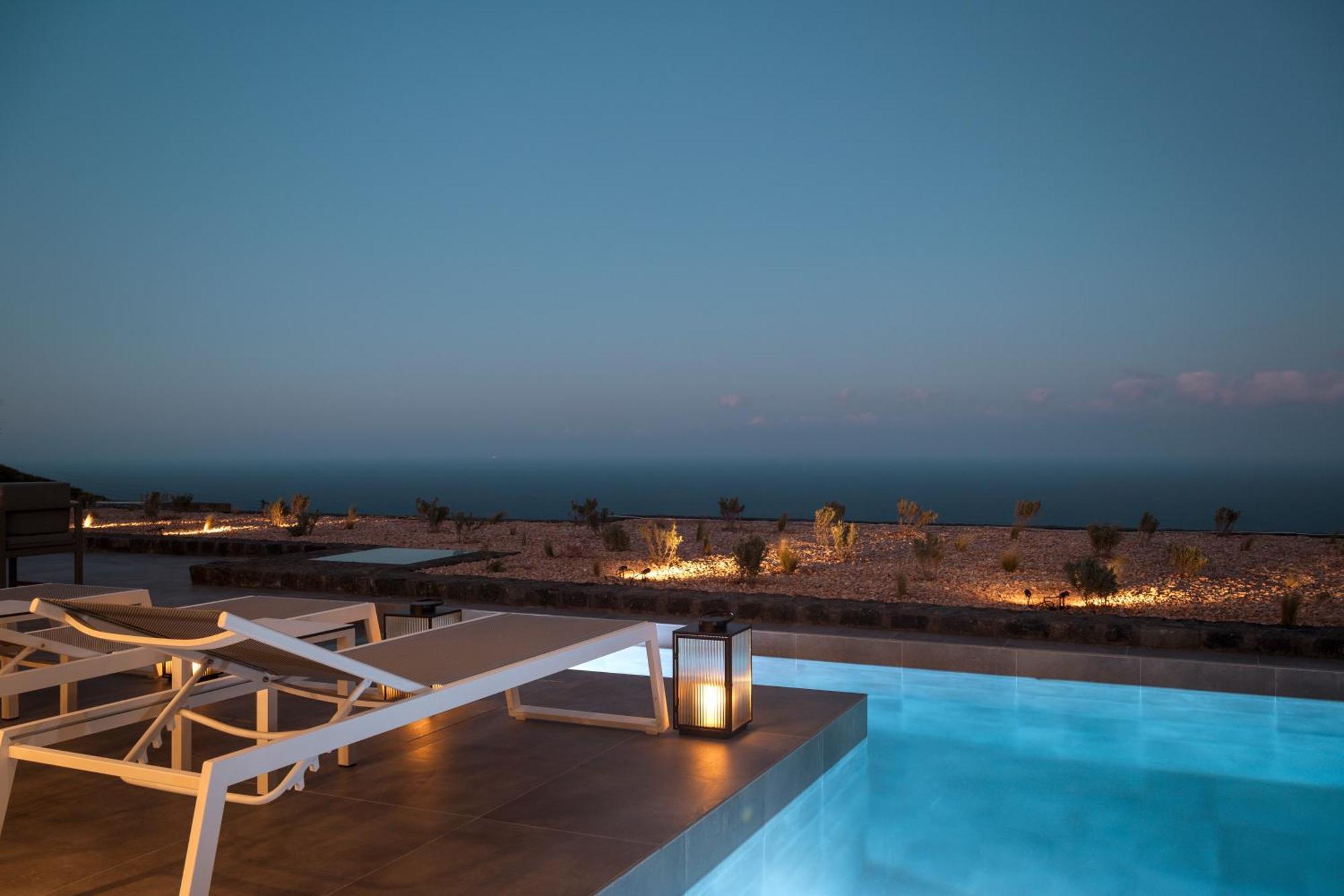 Almarossa Luxury Villas Vourvoúlos 外观 照片